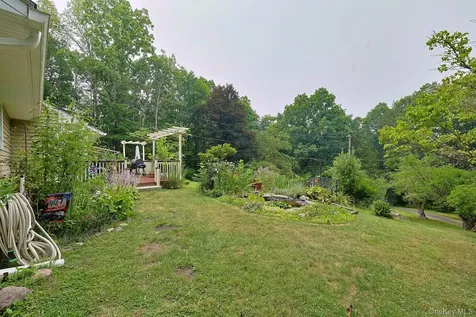 408 Field Road Red Hook NY 12571
