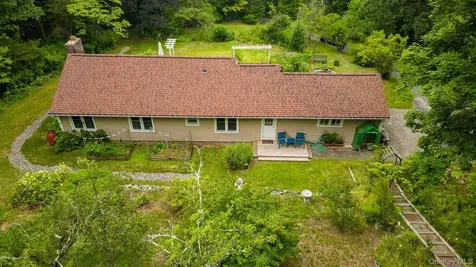 408 Field Road Red Hook NY 12571