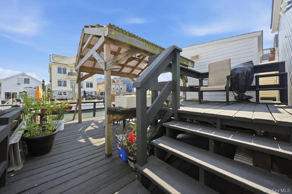 39 W 11th Road Far Rockaway NY 11693