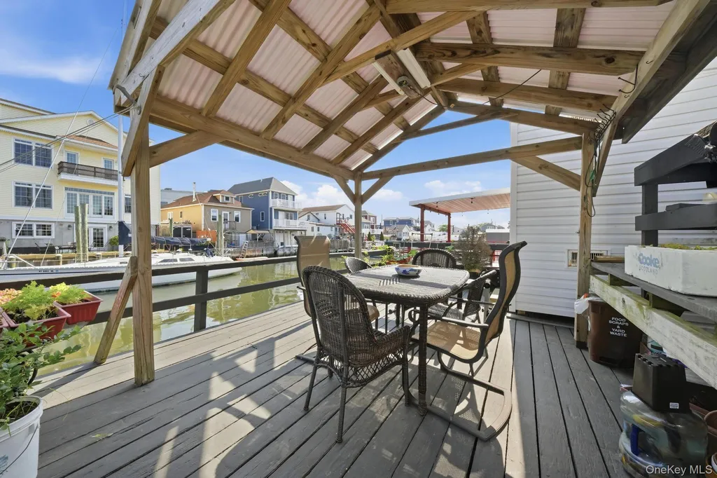 39 W 11th Road Far Rockaway NY 11693