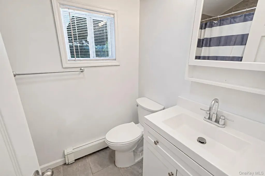 86 Eastview Road Ronkonkoma NY 11779