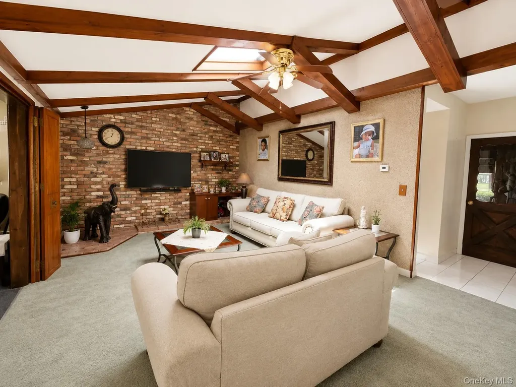 10 Tioken Road Spring Valley NY 10977