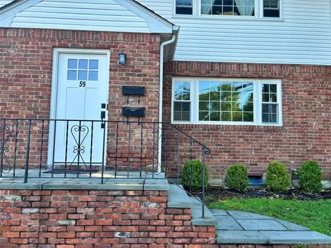 59 Weeks Avenue Oyster Bay NY 11771