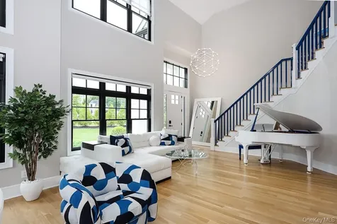 115 Three Ponds Lane E Woodbury NY 11797