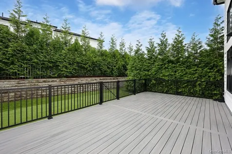 115 Three Ponds Lane E Woodbury NY 11797
