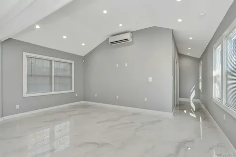 25 Miller Street Glen Cove NY 11542