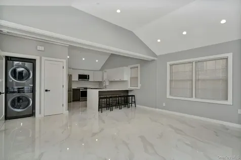 25 Miller Street Glen Cove NY 11542