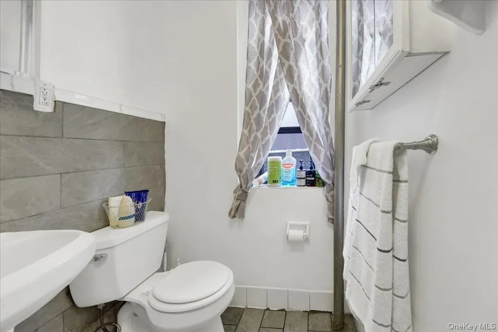 854 Intervale Avenue Bronx NY 10459