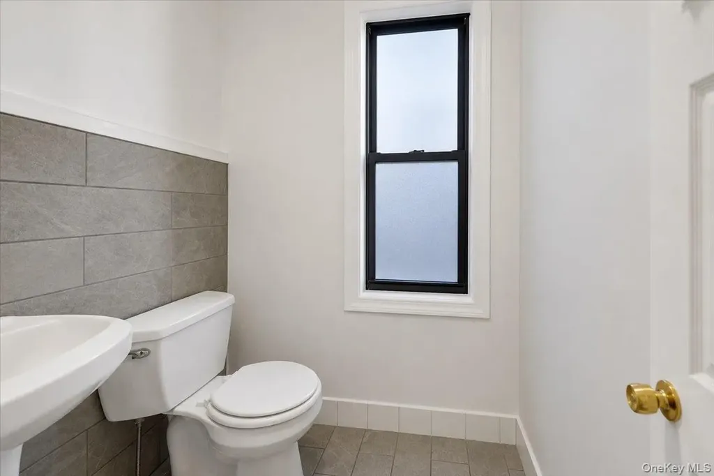 854 Intervale Avenue Bronx NY 10459