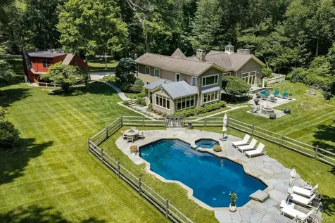 28 Bayberry Lane Bedford Corners NY 10549