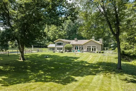 28 Bayberry Lane Bedford Corners NY 10549