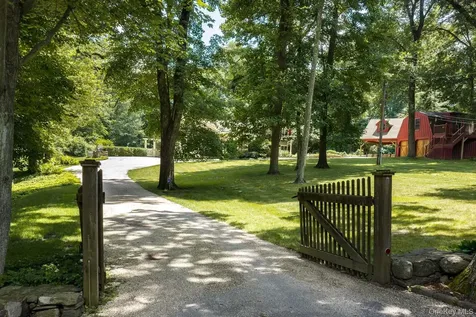 28 Bayberry Lane Bedford Corners NY 10549
