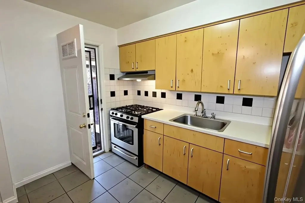 4108 Wilder Avenue Bronx NY 10466