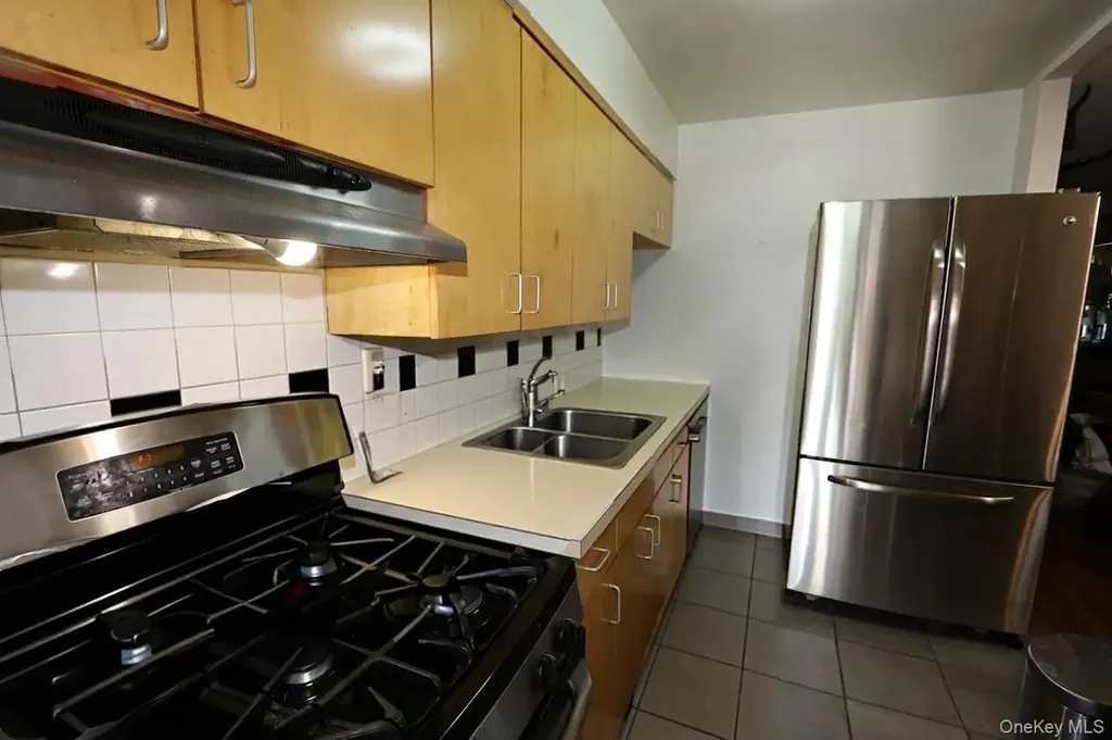 4108 Wilder Avenue Bronx NY 10466