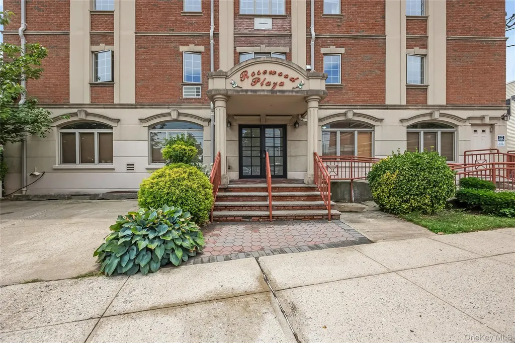 66-06 70th Street Middle Village NY 11379