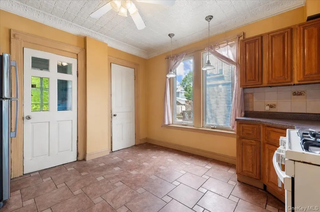 644 E 24th Street Brooklyn NY 11210