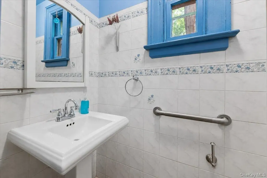 644 E 24th Street Brooklyn NY 11210