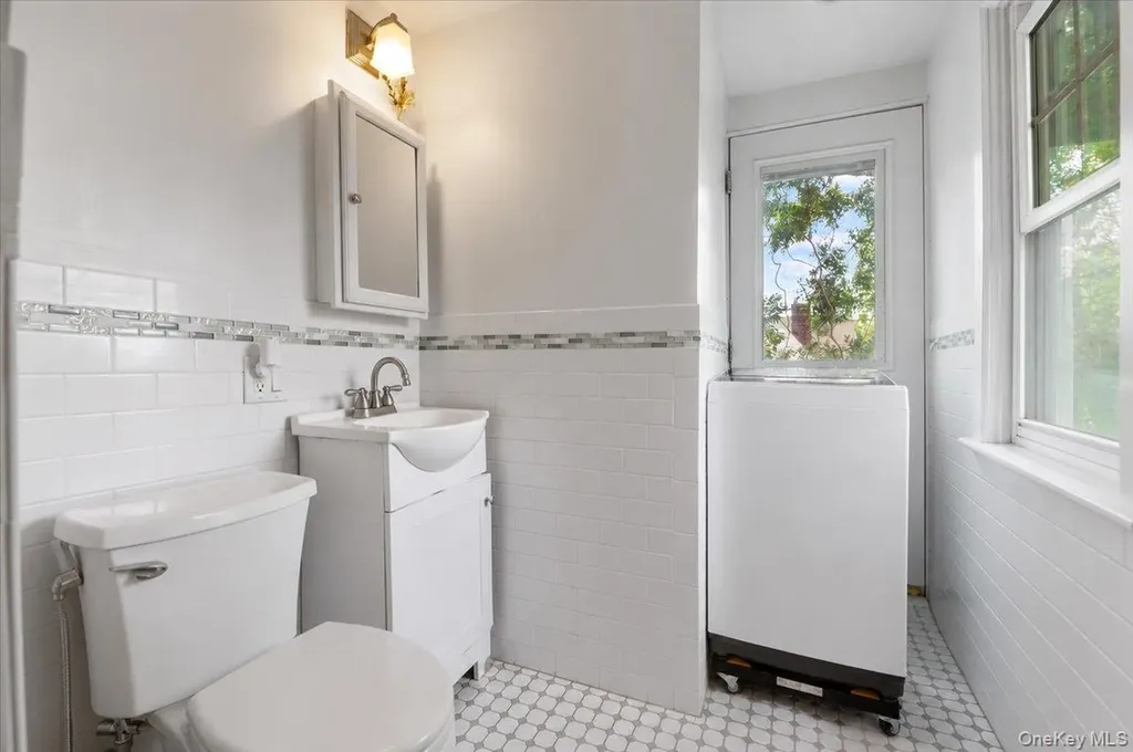 644 E 24th Street Brooklyn NY 11210