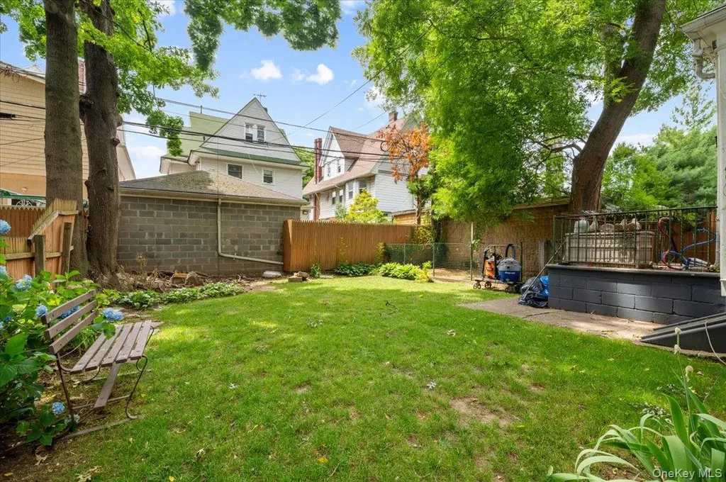 644 E 24th Street Brooklyn NY 11210