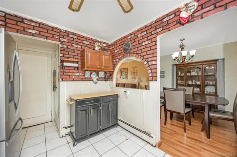 23 Scholl Drive Farmingdale NY 11735