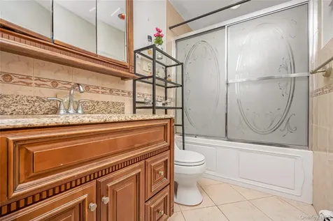 23 Scholl Drive Farmingdale NY 11735