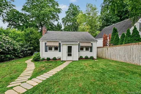 4R Highview Avenue Old Greenwich CT 06870