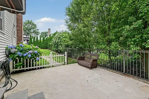 4R Highview Avenue Old Greenwich CT 06870