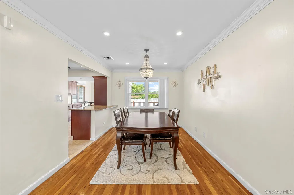 16 Cumberland Road Jericho NY 11753