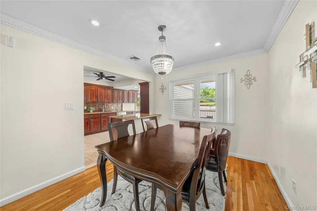 16 Cumberland Road Jericho NY 11753