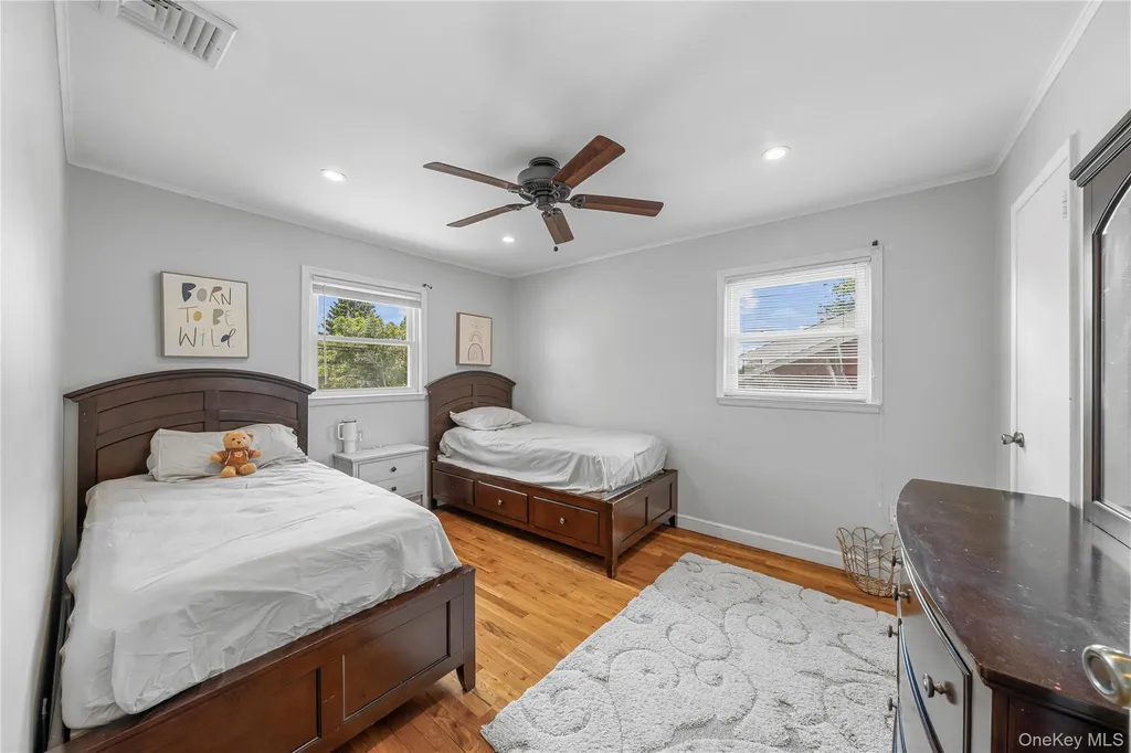 16 Cumberland Road Jericho NY 11753