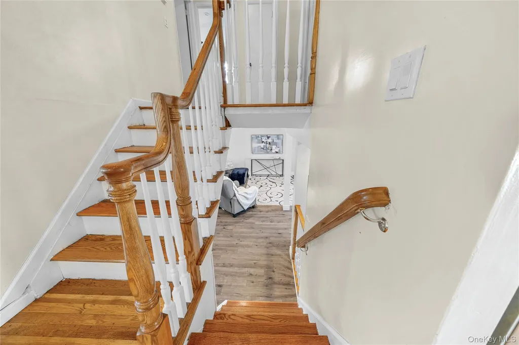 16 Cumberland Road Jericho NY 11753