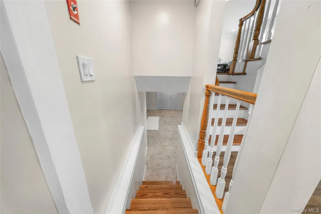 16 Cumberland Road Jericho NY 11753