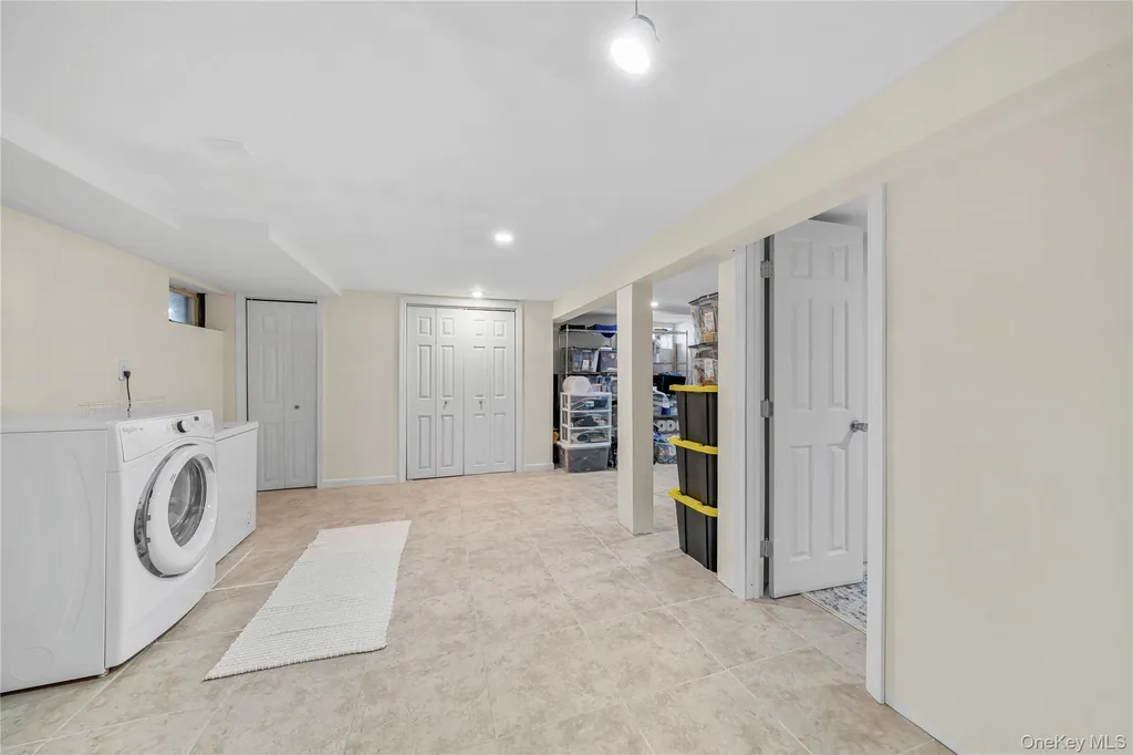 16 Cumberland Road Jericho NY 11753