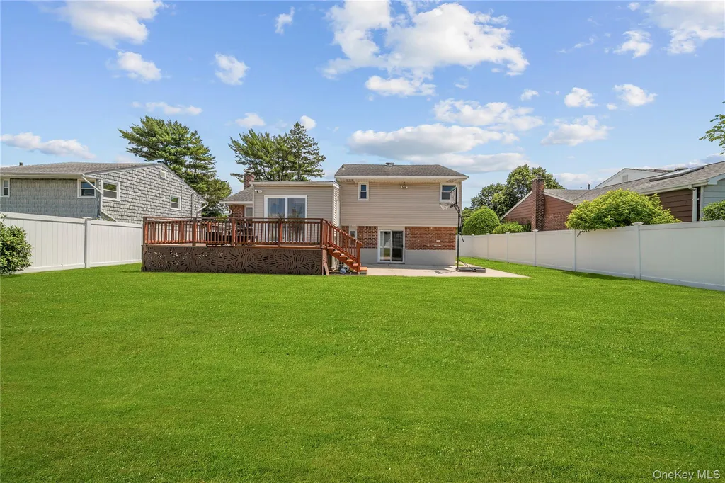 16 Cumberland Road Jericho NY 11753