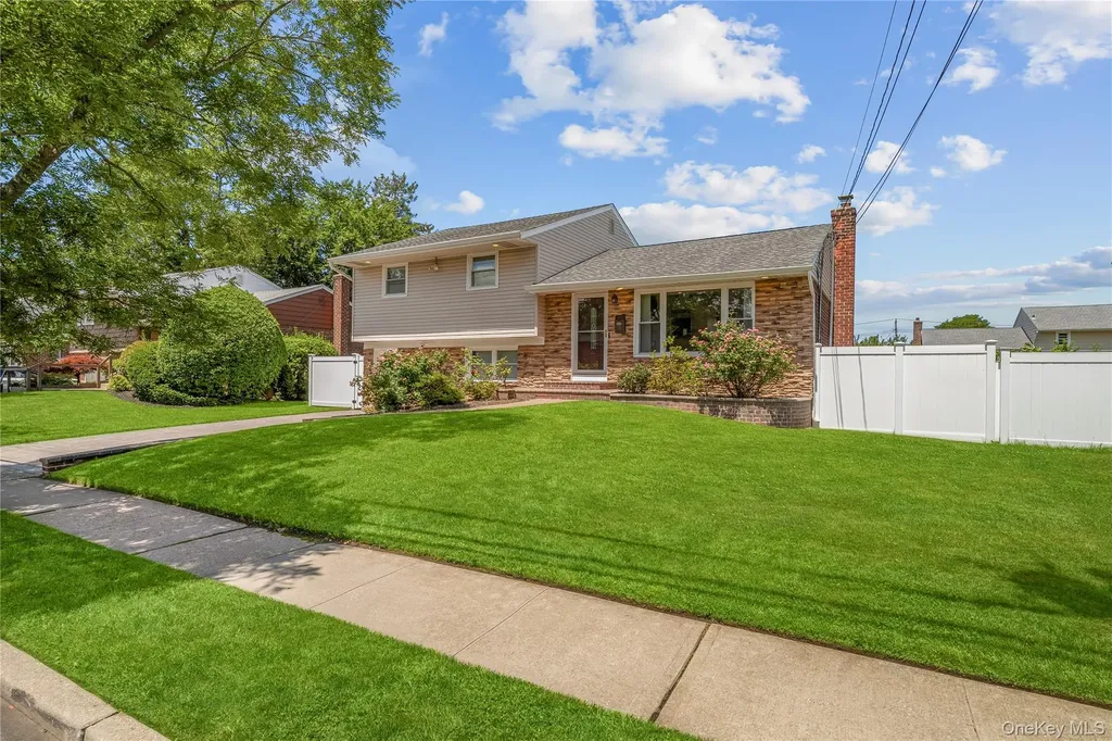 16 Cumberland Road Jericho NY 11753