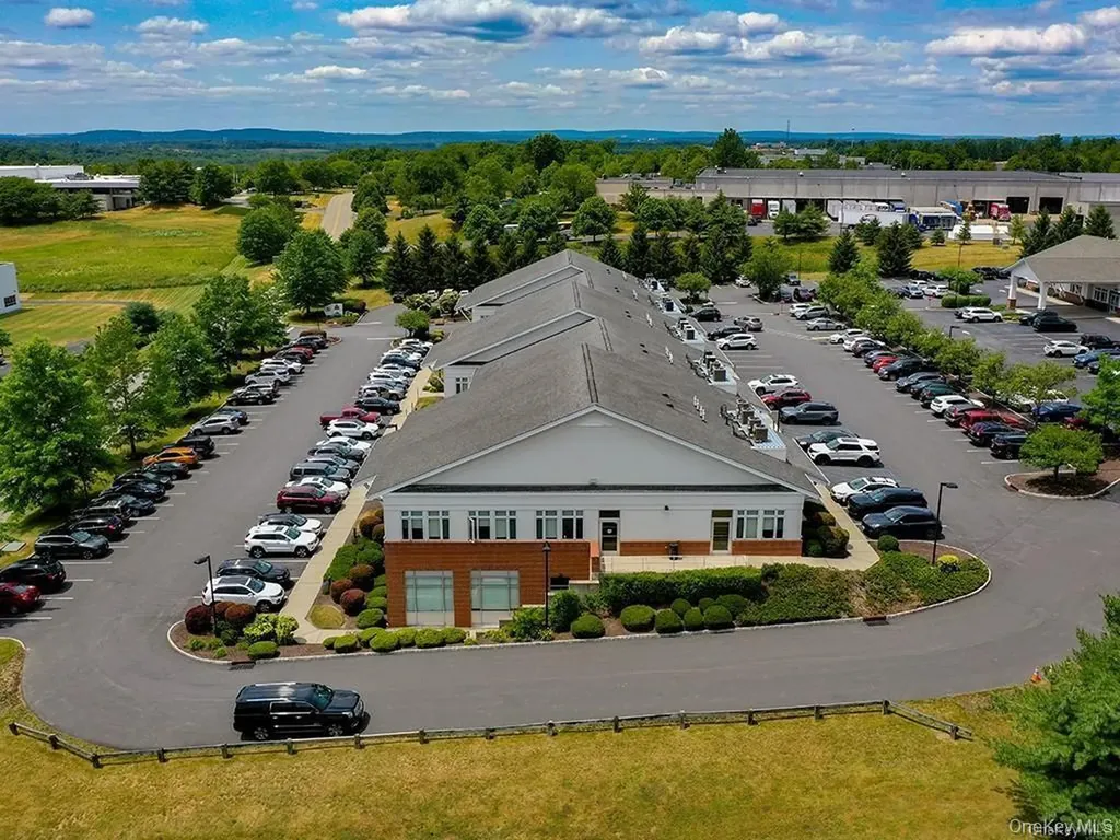 30 Hatfield Lane Goshen NY 10924
