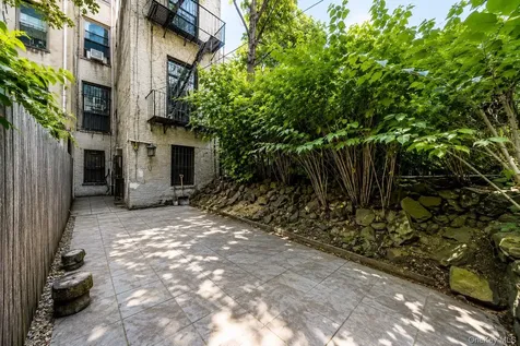 262 Vernon Avenue Brooklyn NY 11206