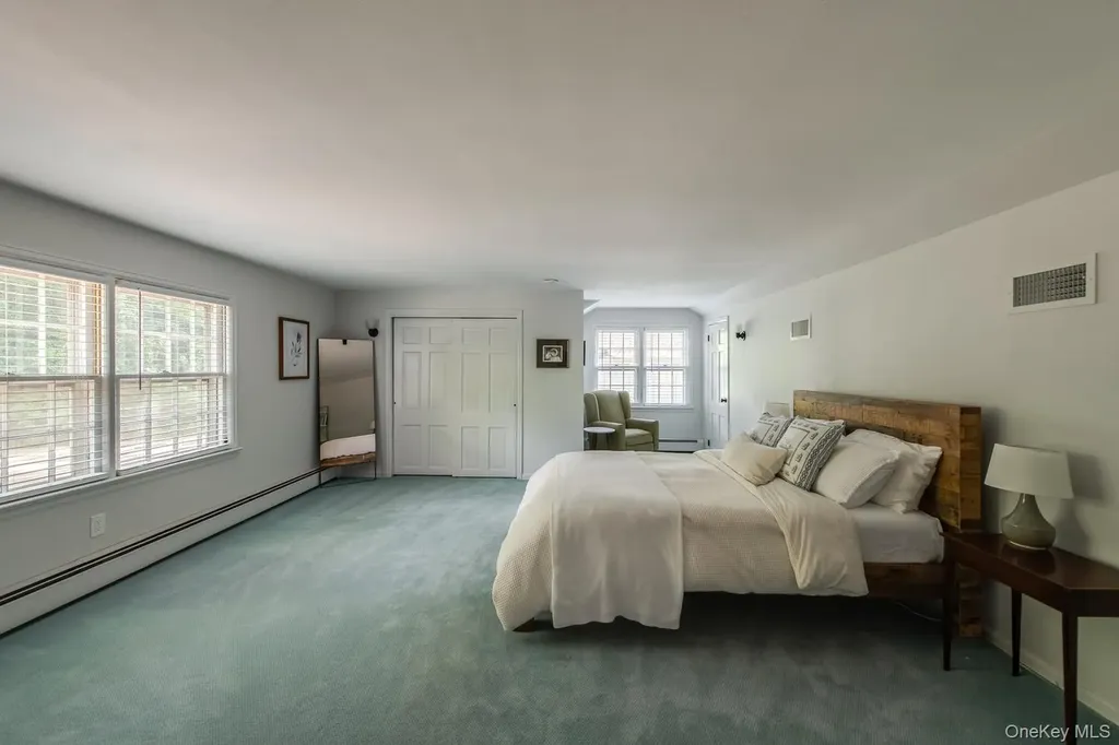 44 Pleasant Ridge Drive Poughkeepsie NY 12603