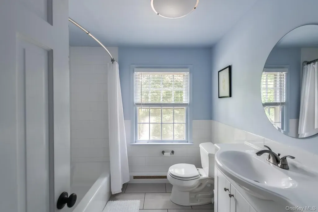 44 Pleasant Ridge Drive Poughkeepsie NY 12603