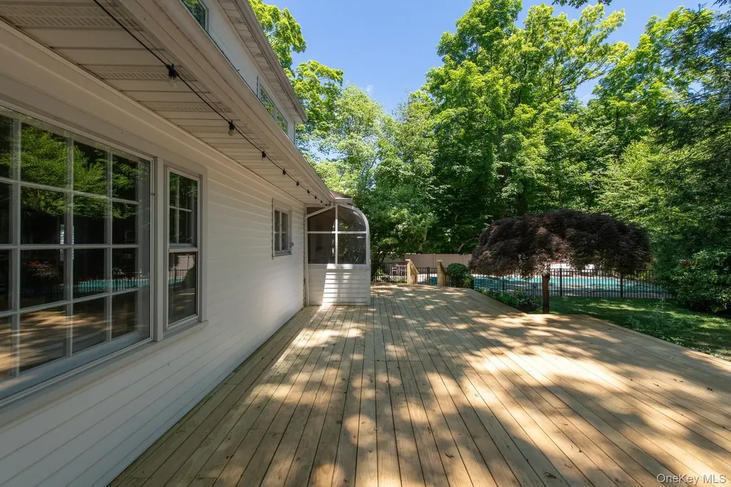 44 Pleasant Ridge Drive Poughkeepsie NY 12603