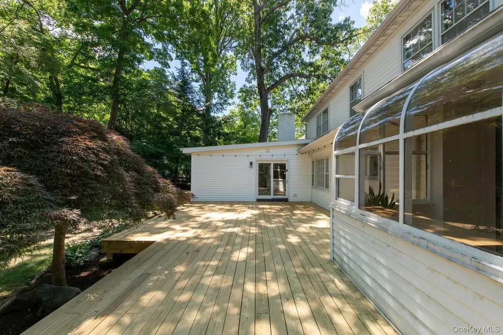 44 Pleasant Ridge Drive Poughkeepsie NY 12603