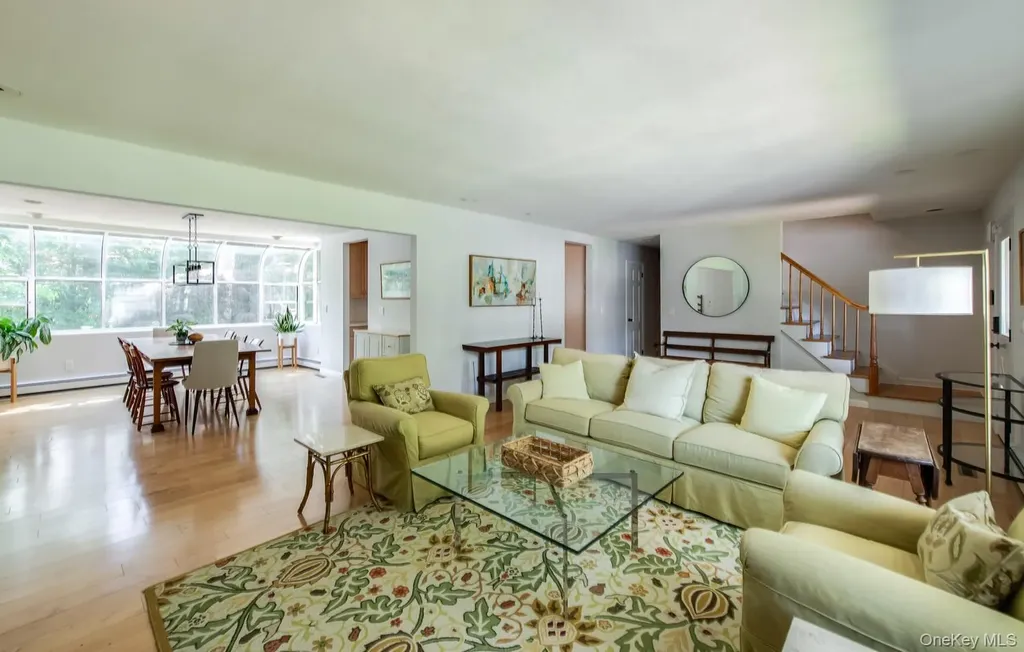 44 Pleasant Ridge Drive Poughkeepsie NY 12603