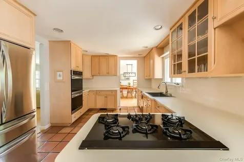44 Pleasant Ridge Drive Poughkeepsie NY 12603