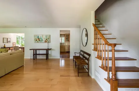 44 Pleasant Ridge Drive Poughkeepsie NY 12603