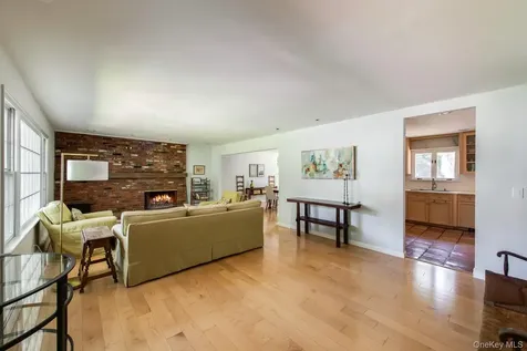 44 Pleasant Ridge Drive Poughkeepsie NY 12603