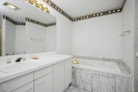 333 North State Road Briarcliff Manor NY 10510