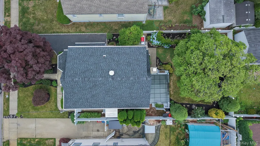 360 Grand Avenue West Hempstead NY 11552
