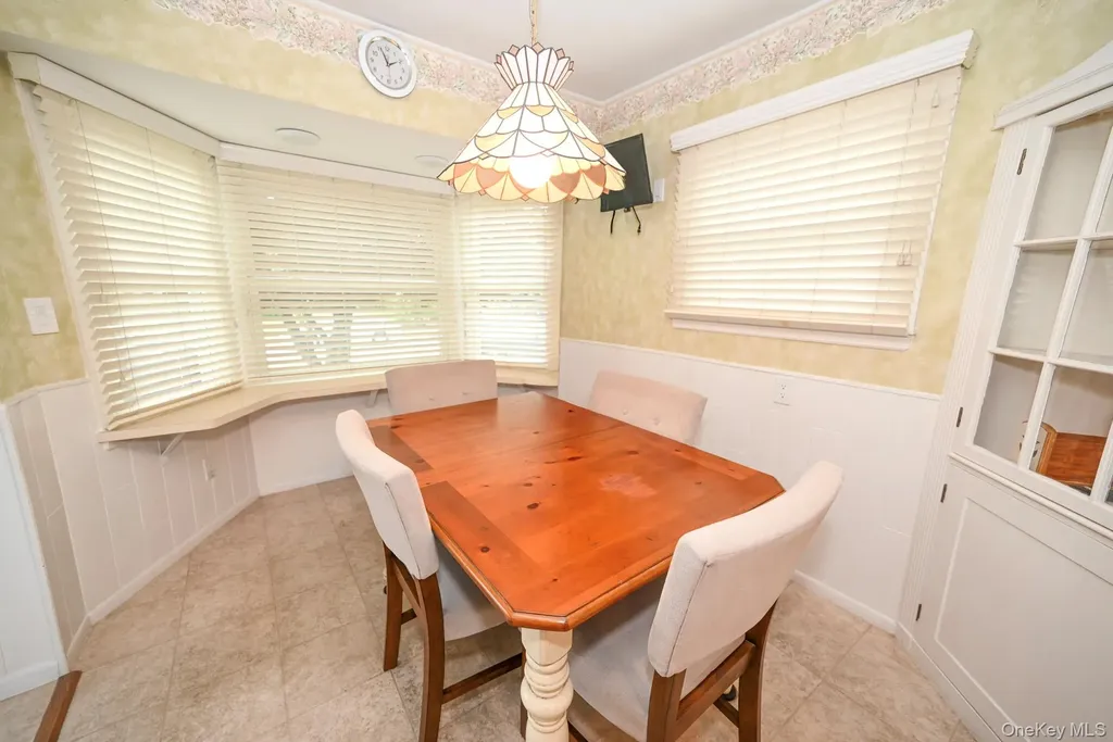 360 Grand Avenue West Hempstead NY 11552