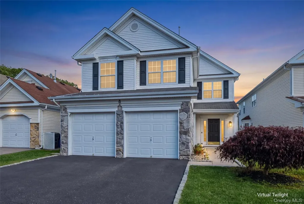 8 Jennifer Lane Middle Island NY 11953