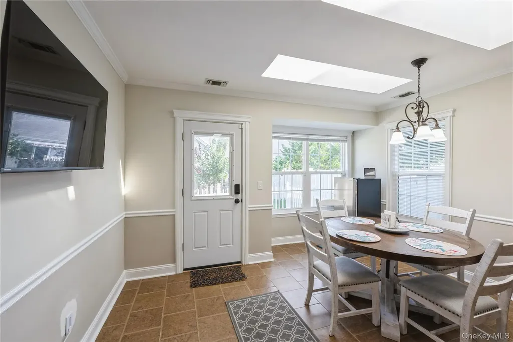 8 Jennifer Lane Middle Island NY 11953